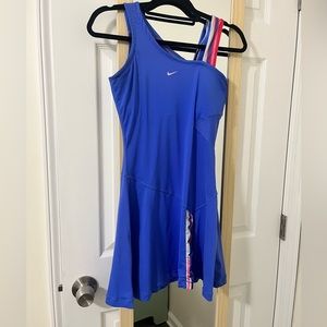 NIKE Victoria Azarenka Break Point Tennis Dress Asymmetrical Neck Line
